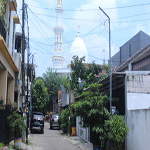 Jalan menuju Masjid
